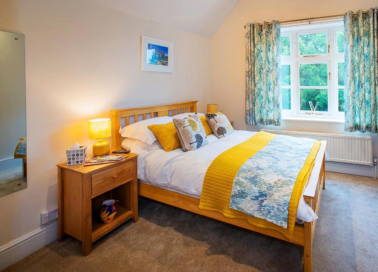 The Blue Bell Hotel Midhurst Szoba fotó
